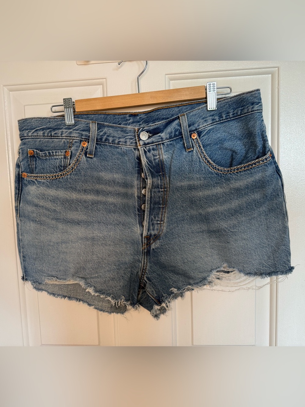 Levi's Womens 501 Original Shorts Denim Shorts - Size 34 - Picture 3 of 12